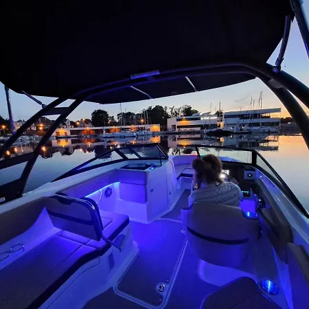 Apartmán Port View - Widok, 15m Do Jeziora, Ogrodek, Parking Podziemny, Winda, Netflix I Prime Iława