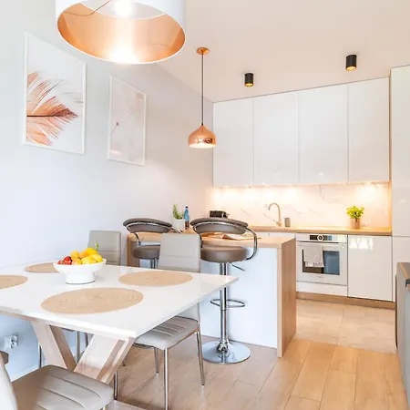 Apartmán Port View - Widok, 15m Do Jeziora, Ogrodek, Parking Podziemny, Winda, Netflix I Prime *