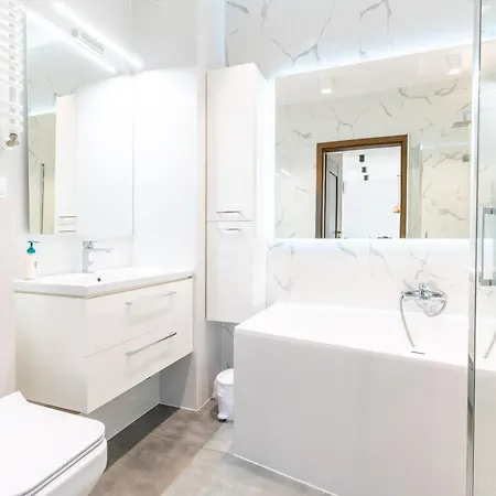 Apartmán Port View - Widok, 15m Do Jeziora, Ogrodek, Parking Podziemny, Winda, Netflix I Prime Iława