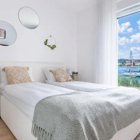 Port View - Widok, 15m Do Jeziora, Ogrodek, Parking Podziemny, Winda, Netflix I Prime 아파트 이아와